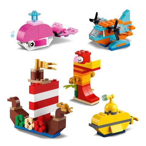 LEGO Classic Creative Ocean Fun Building Block Set fo 4+ Years (333 Pieces)