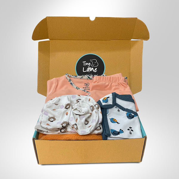 TinyLane QUICK - Baby Essentials (set of 7)- Peach Jhabla + Peach Legging+ New Panda CBM + 1 Bib- Bird + Orange Drymat